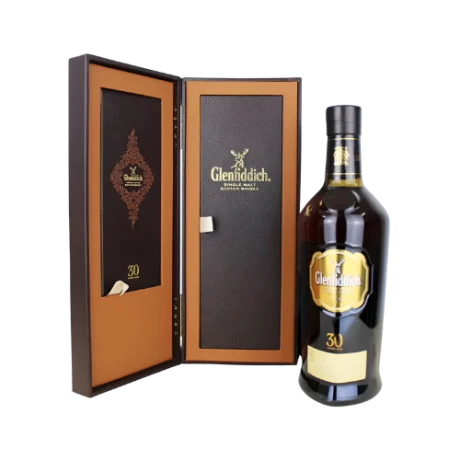 royal whiskey luxury whiskey brands buy glenfiddich online shop glenfiddich 30 years old packaging lebanon